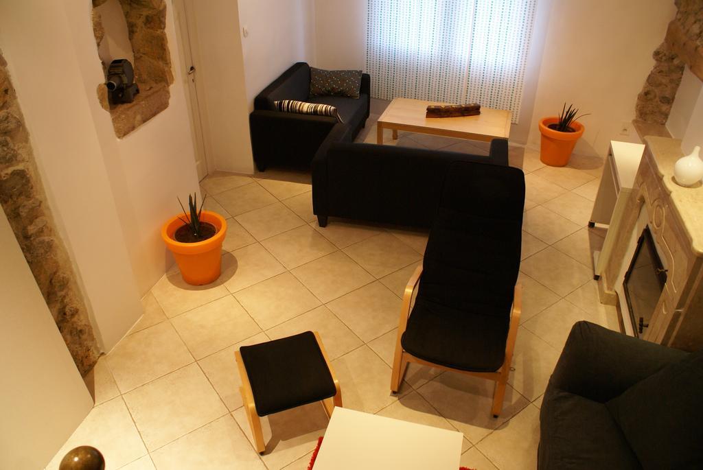 Auberge Gekko Ornaisons Quarto foto